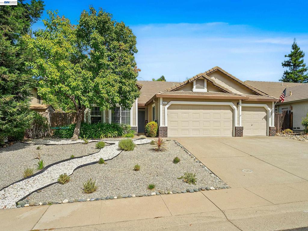 3327 Chapelle Dr