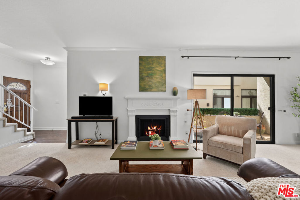 4338 Gentry Avenue Unit 2