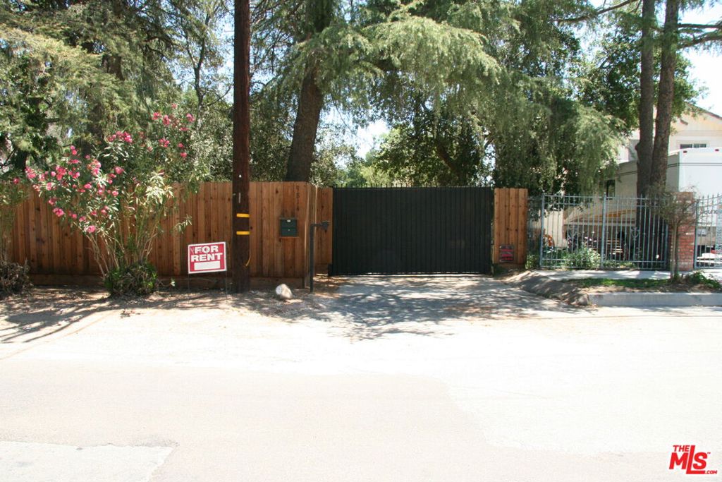 9814 Baden Avenue