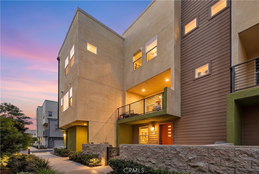 1635 W Lincoln Avenue 103