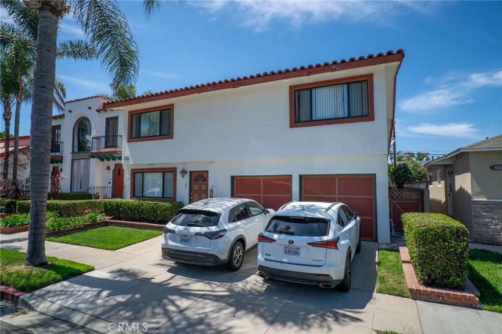 825 Roswell Avenue
