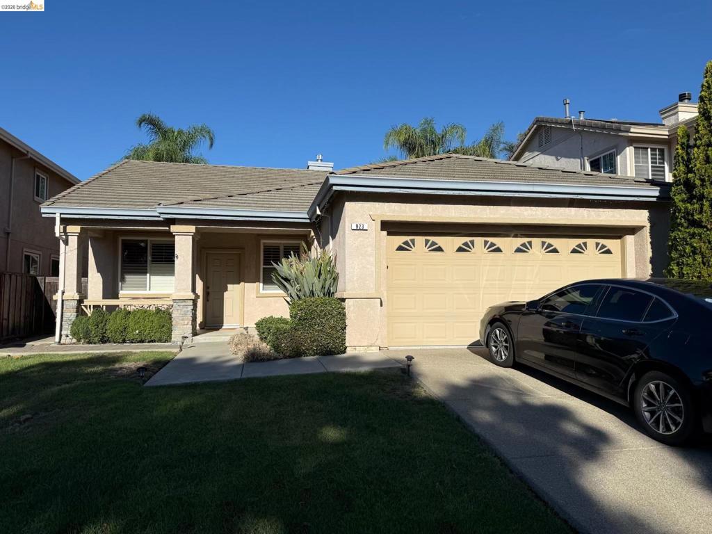 923 BLOSSOM DRIVE
