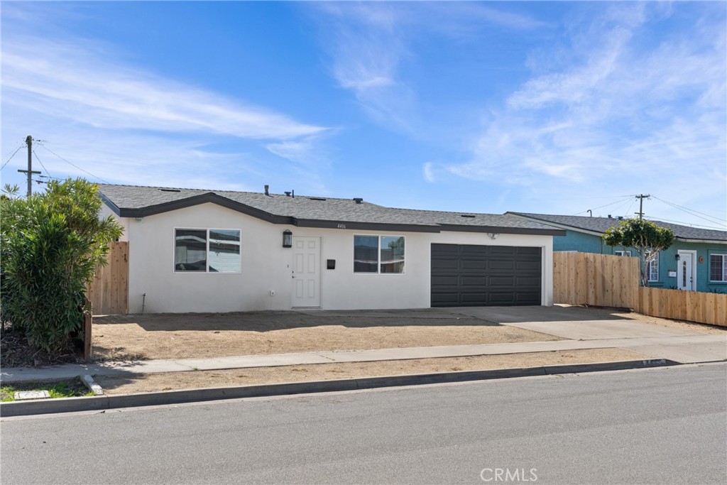 4406 Cedar