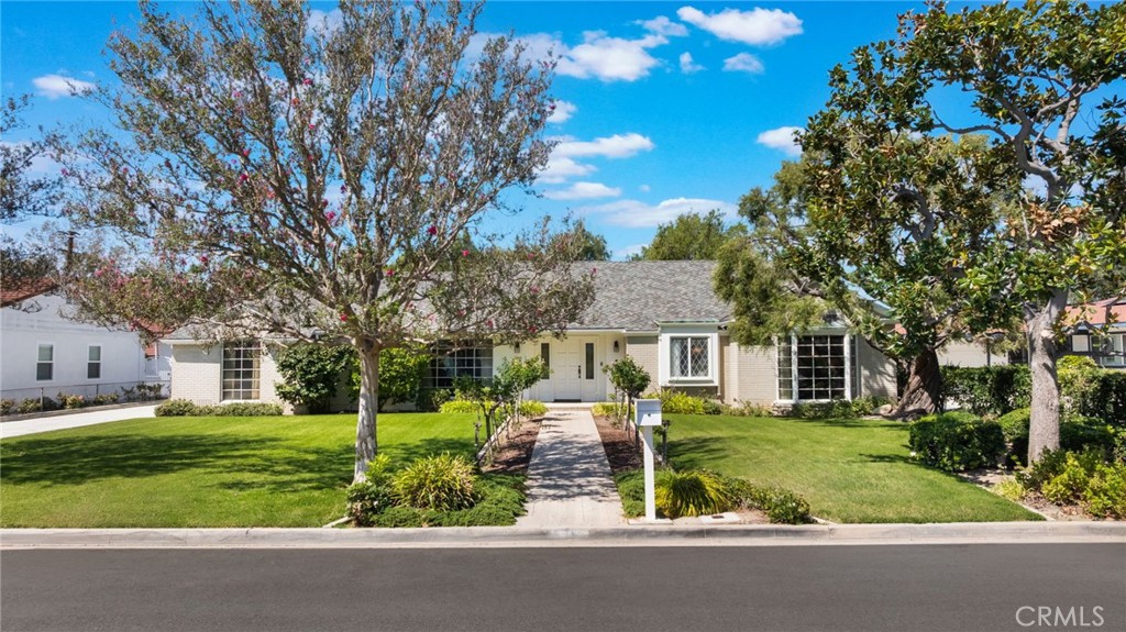 880 S Woodbury Drive
