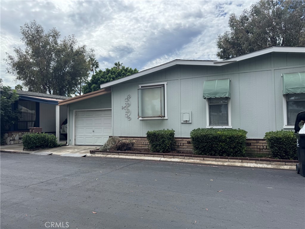 1919 Coronet Avenue 218