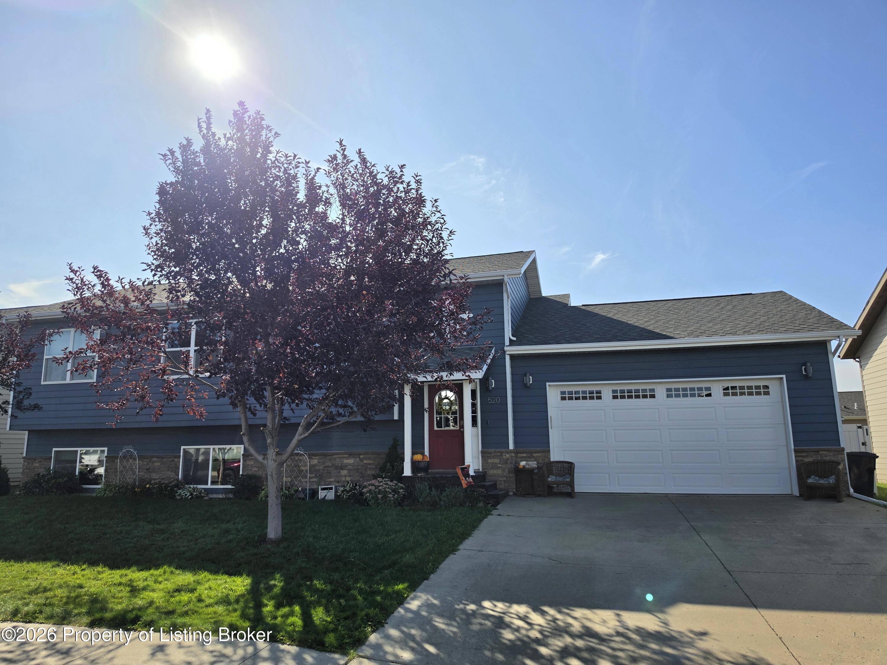 520 Highlands Avenue, Dickinson, ND, 58601 — assumable VA mortgage at 7.79%