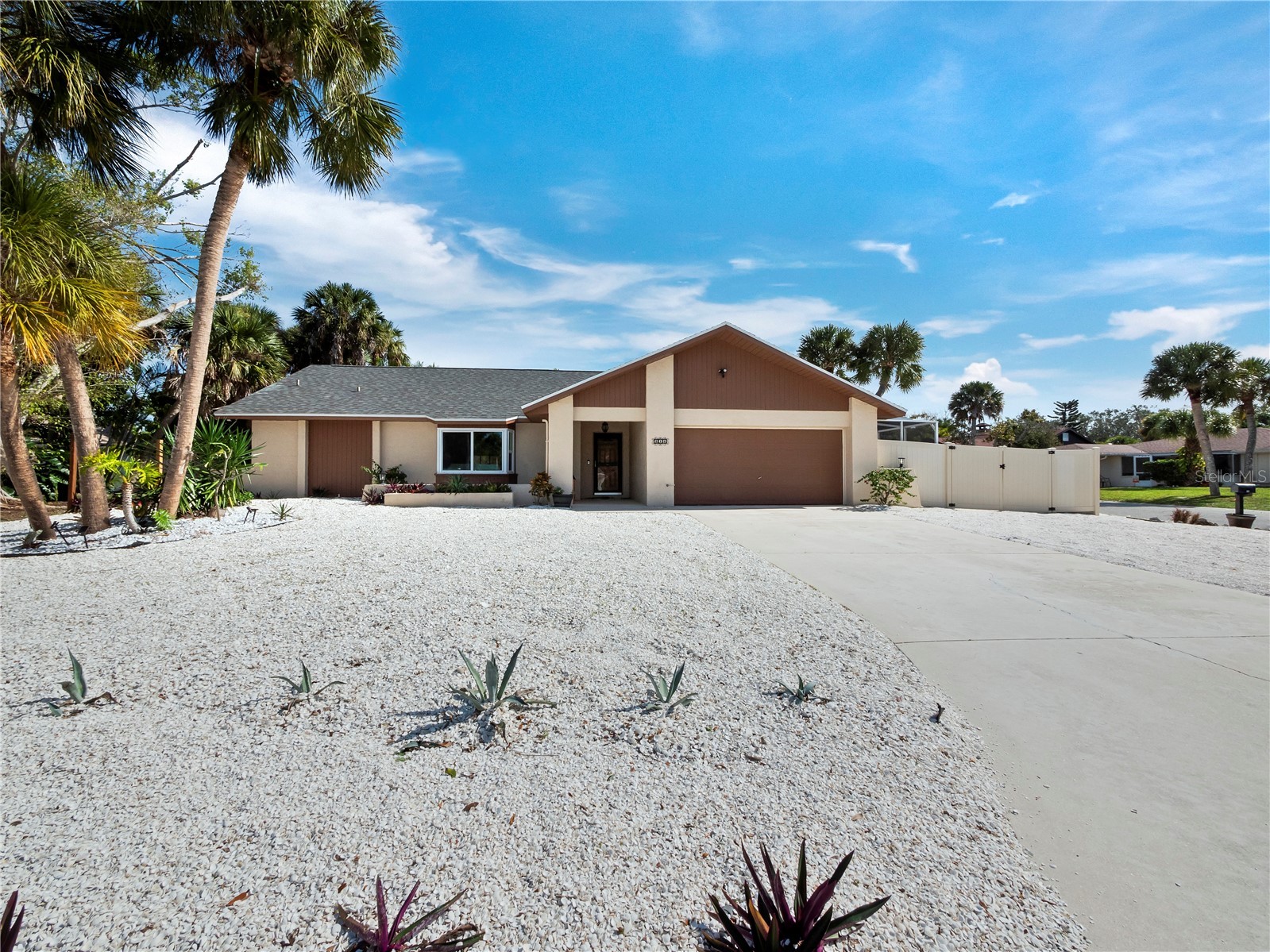 516 CASAS BONITAS Way, Nokomis, FL, 34275 — assumable FHA mortgage at 6.96%