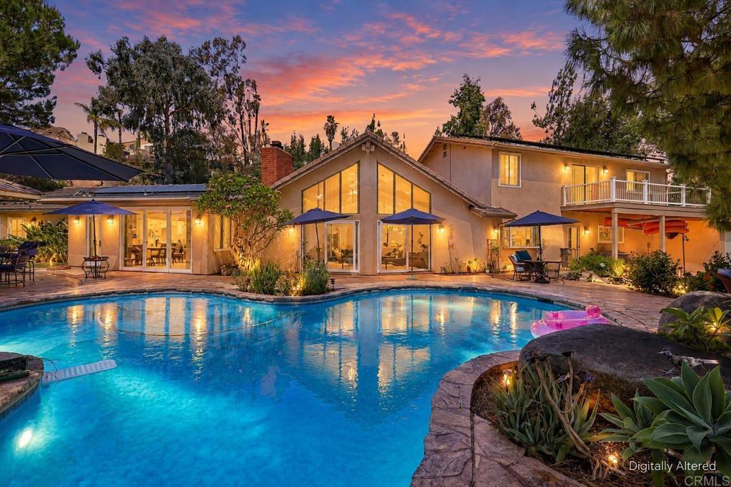 3129 Via Viejas