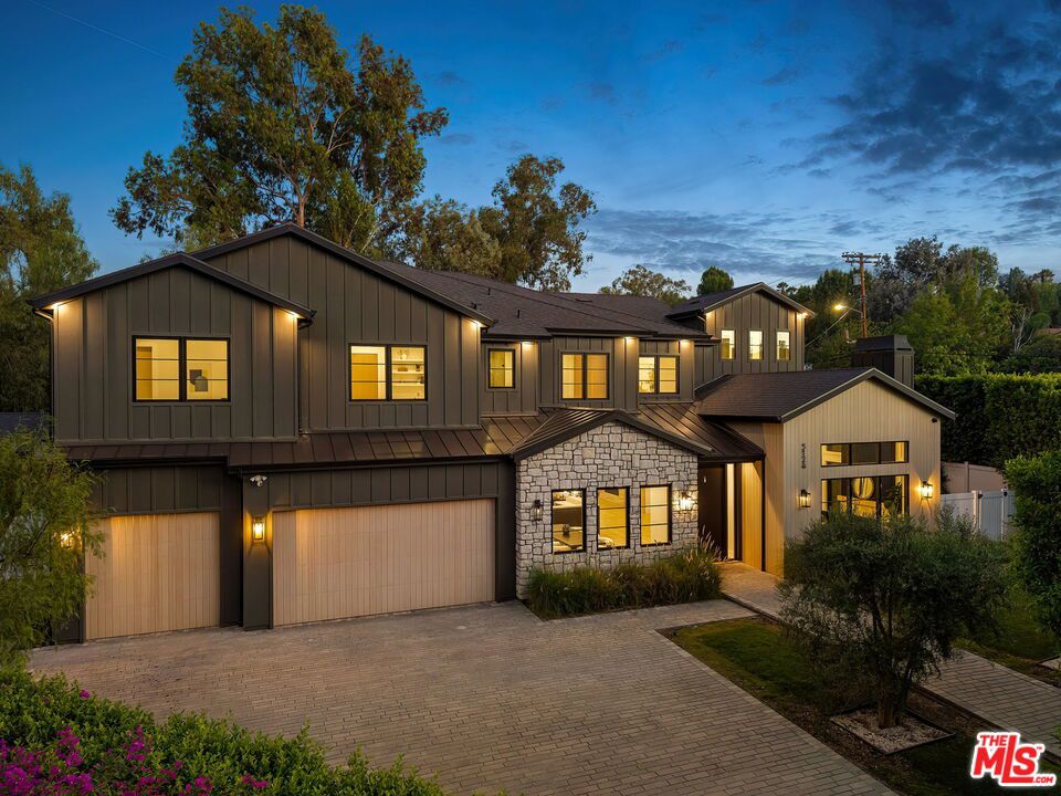 5124 Calvin Avenue