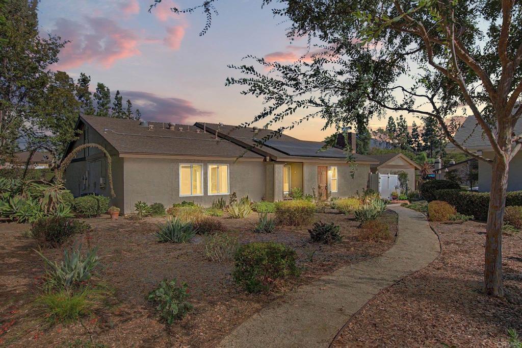 10028 Chavacan Lane