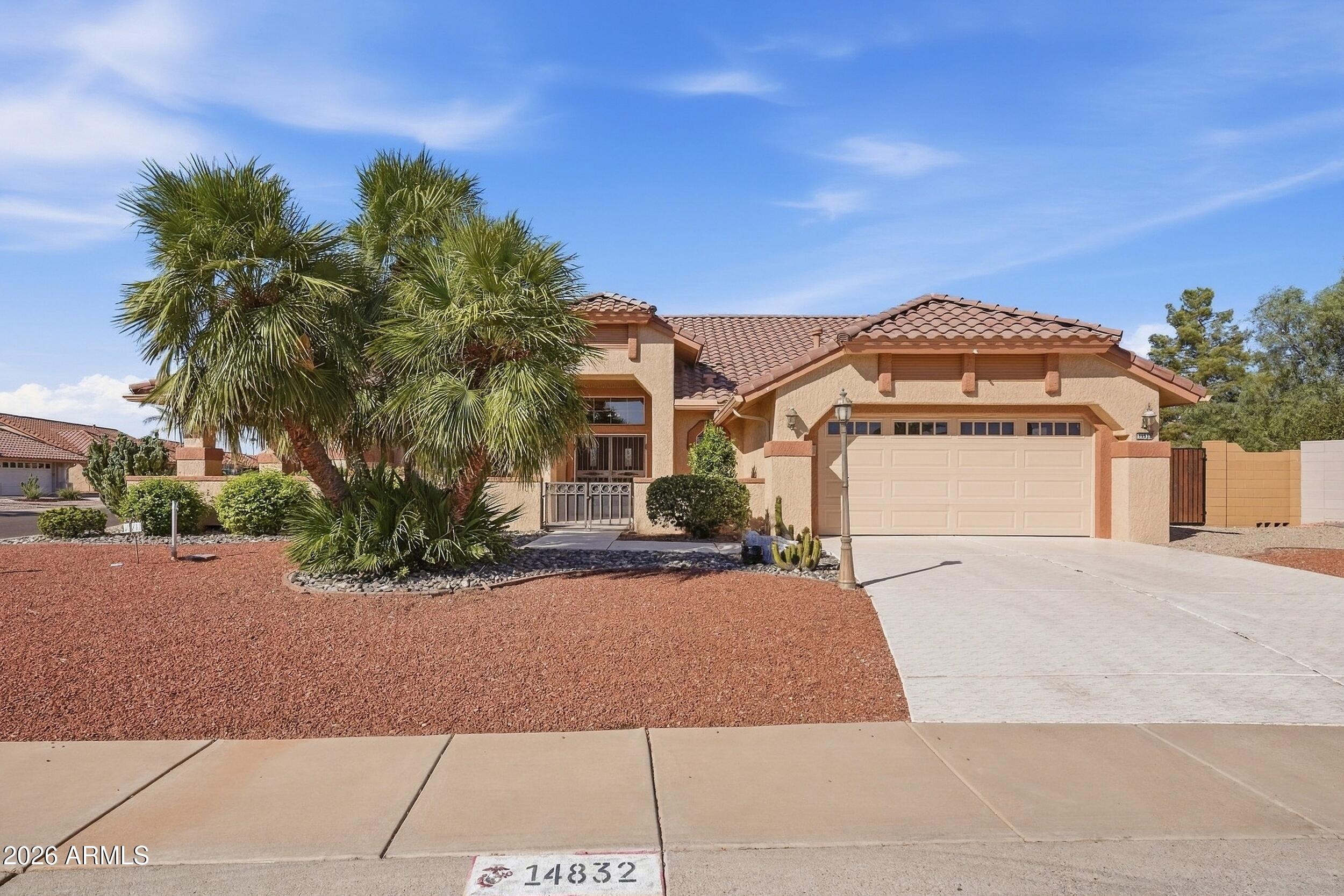 14832 W RAVENSWOOD Drive, Sun City West, AZ 85375