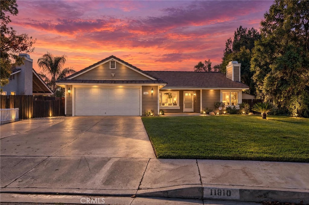 11810 Avalon