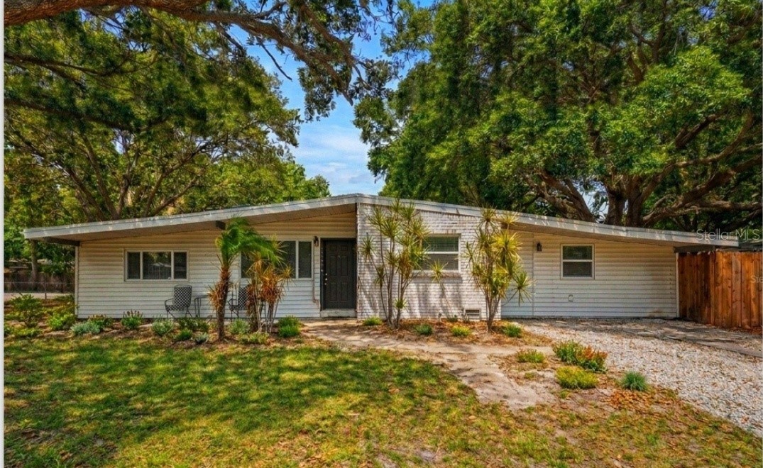 4437 BAY Avenue, Tampa, FL, 33616 — assumable FHA mortgage at 6.50%