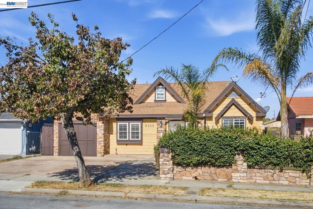 6239 Dairy Ave
