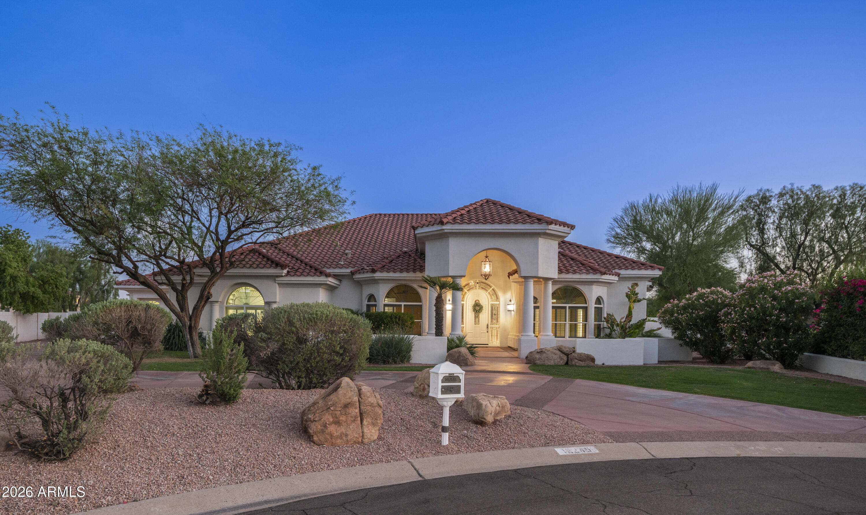 12245 S RUNNING BEAR Court, Phoenix, AZ 85044