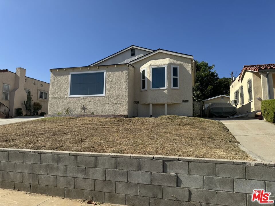 1521 W 104th Street