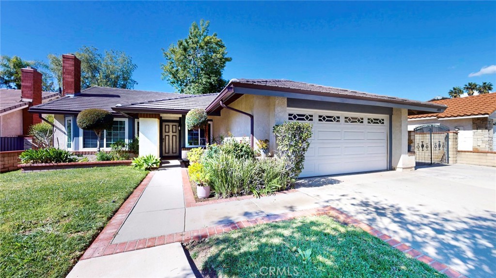 925 Heaton Moor Drive