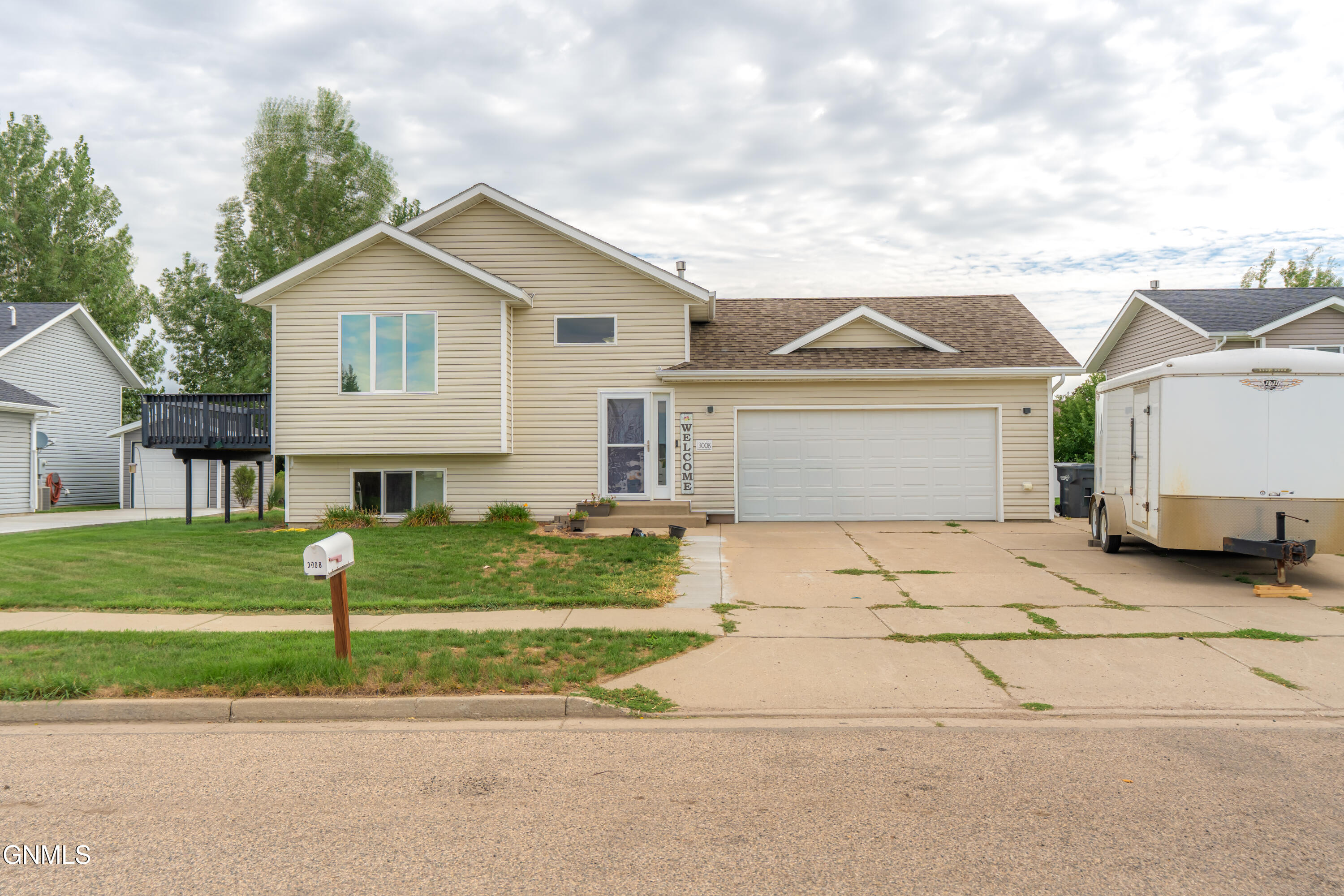 3008 Belgian Bend, Mandan, ND, 58554 — assumable FHA mortgage at 3.23%
