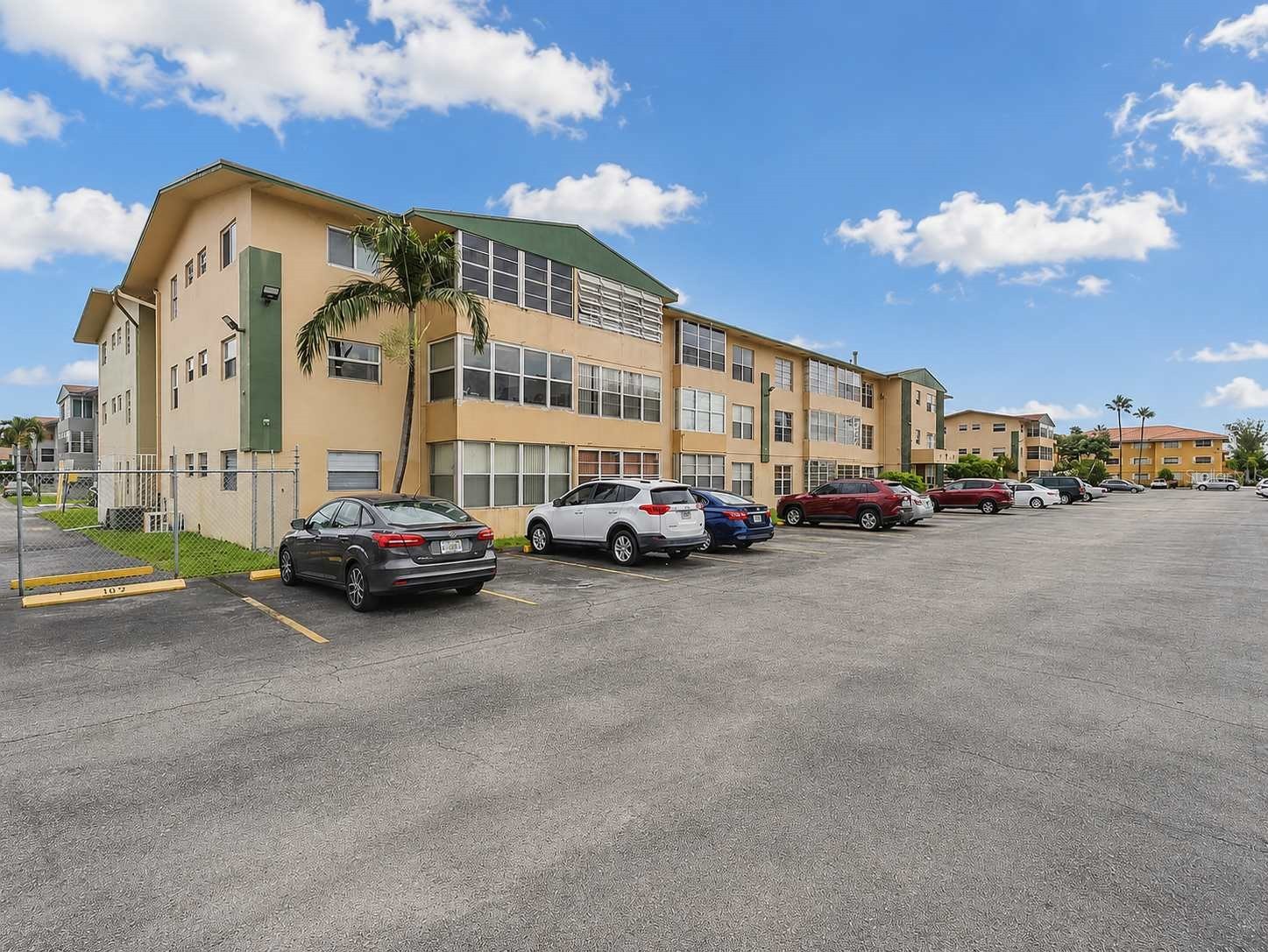 110 ROYAL PALM Road #208, Hialeah Gardens, FL, 33016 — assumable FHA mortgage at 5.81%