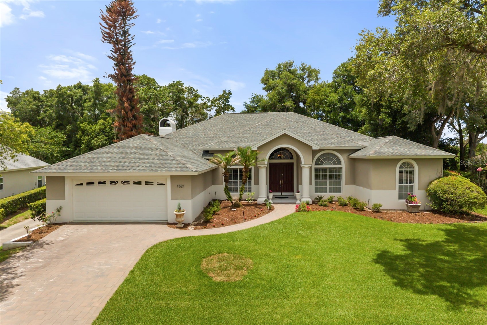 1521 EDGEWATER Drive, Mount Dora, FL, 32757 — assumable VA mortgage at 3.48%