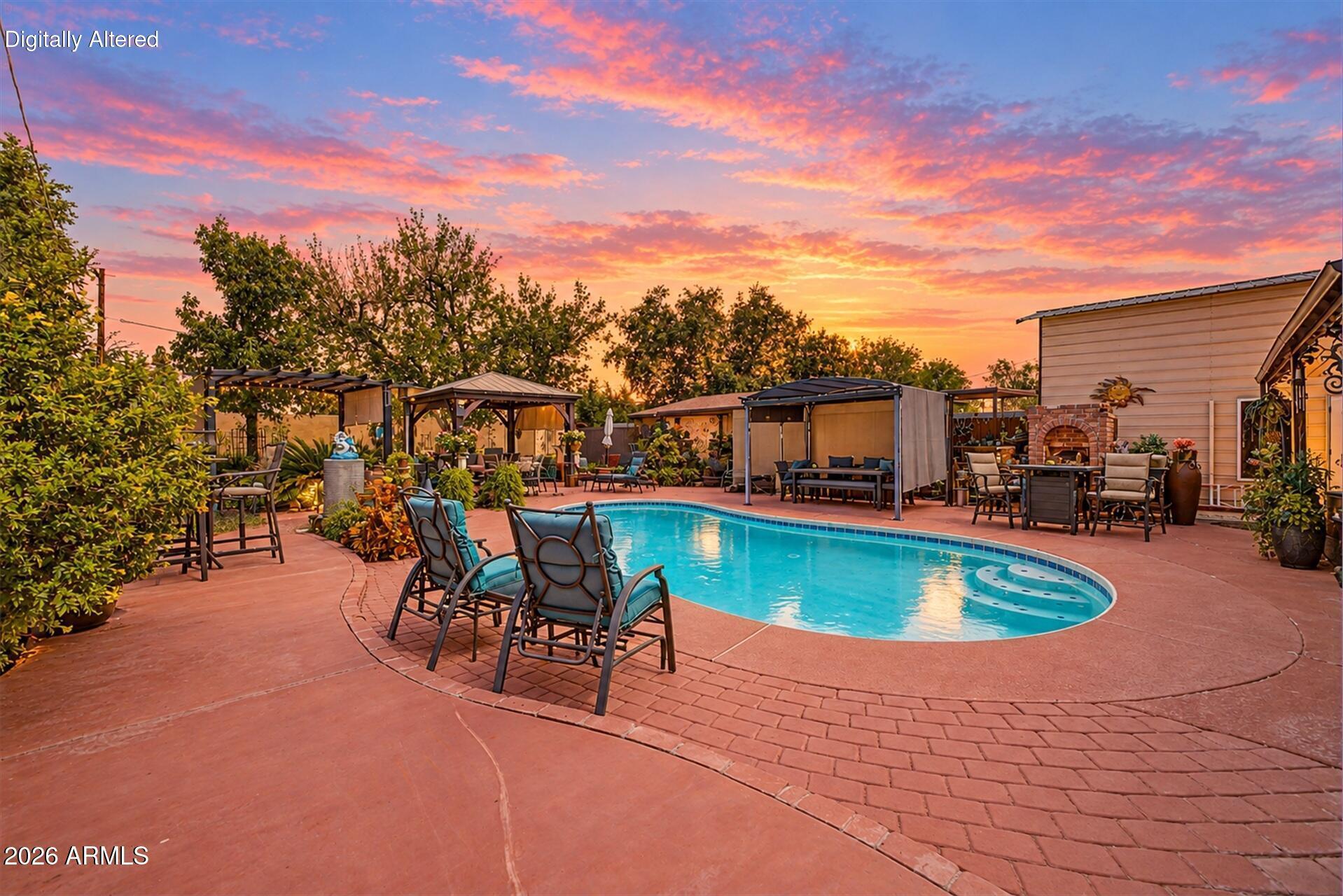 2216 W AUGUSTA Avenue, Phoenix, AZ 85021