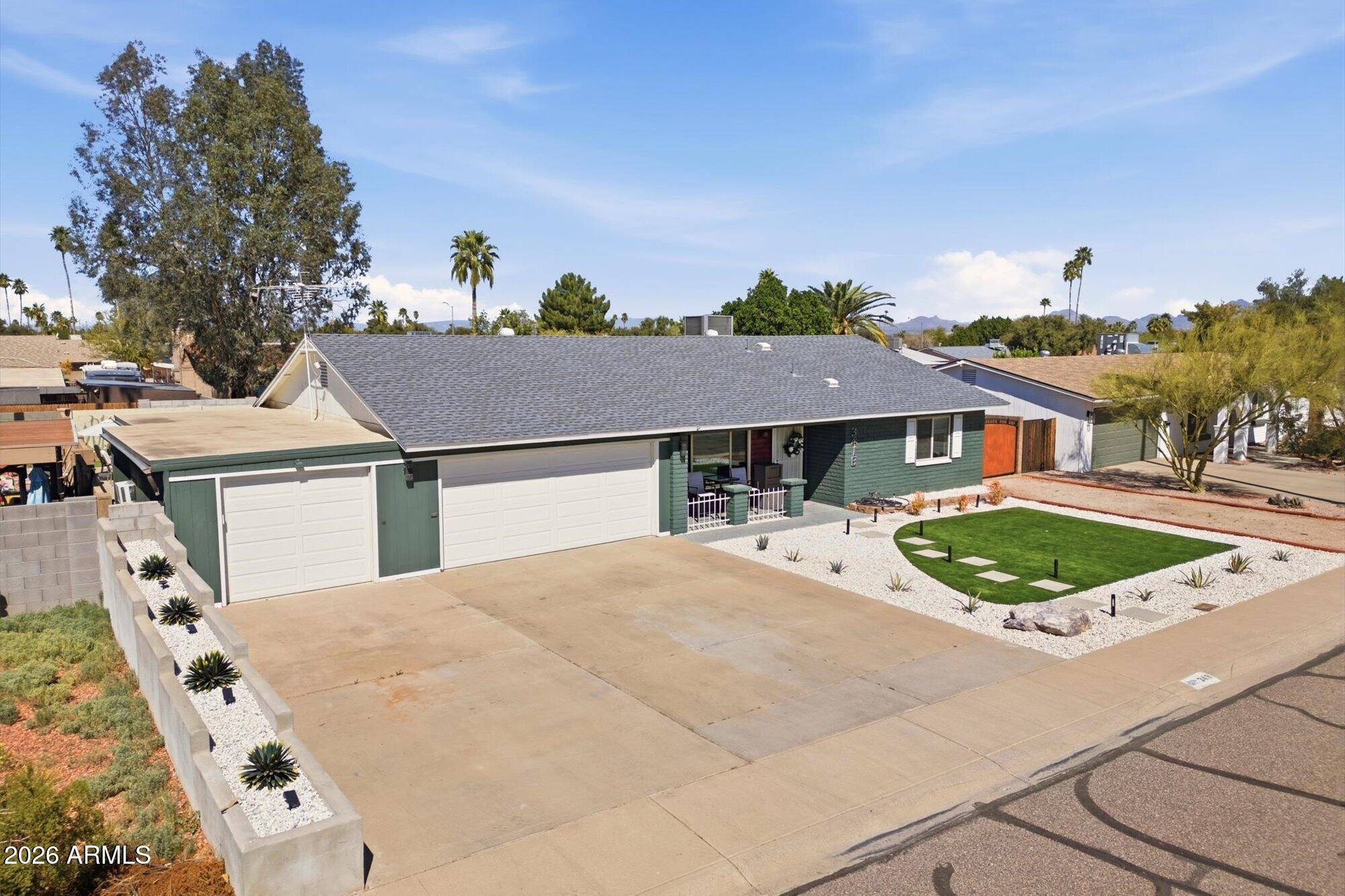 3418 E LUPINE Avenue, Phoenix, AZ 85028