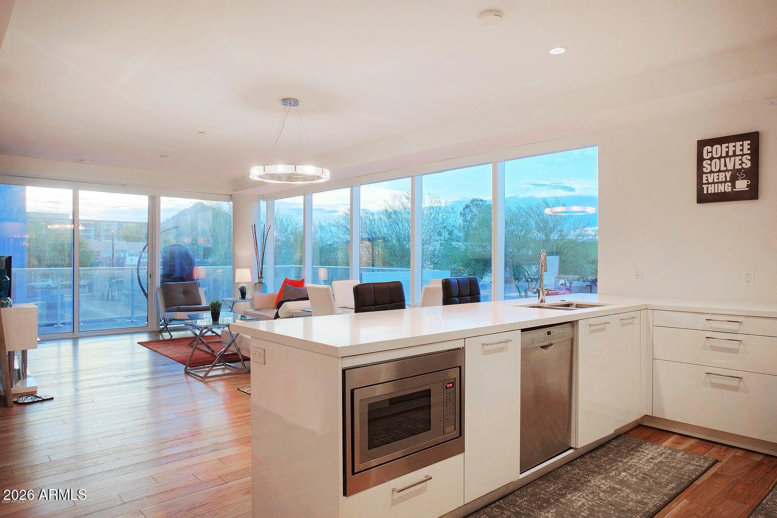 4422 N 75TH Street 2001, Scottsdale, AZ 85251