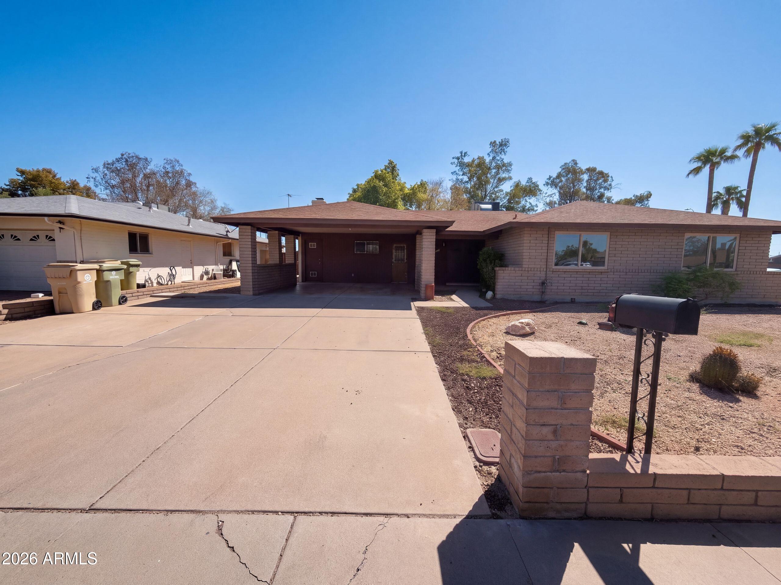 8301 N 47TH Drive, Glendale, AZ 85302