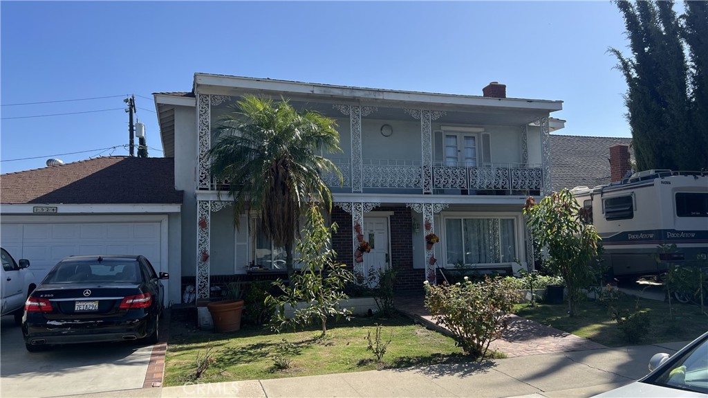 1524 E Glendale