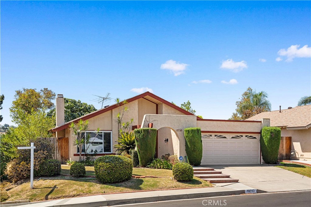 19742 Fernwood Plaza