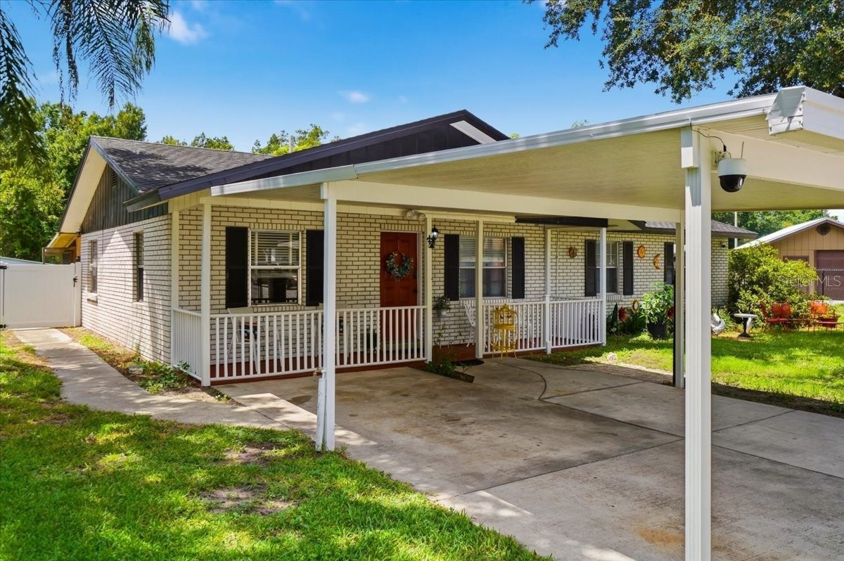 156 MANSEAU Drive, Winter Haven, FL, 33880 — assumable FHA mortgage at 6.79%