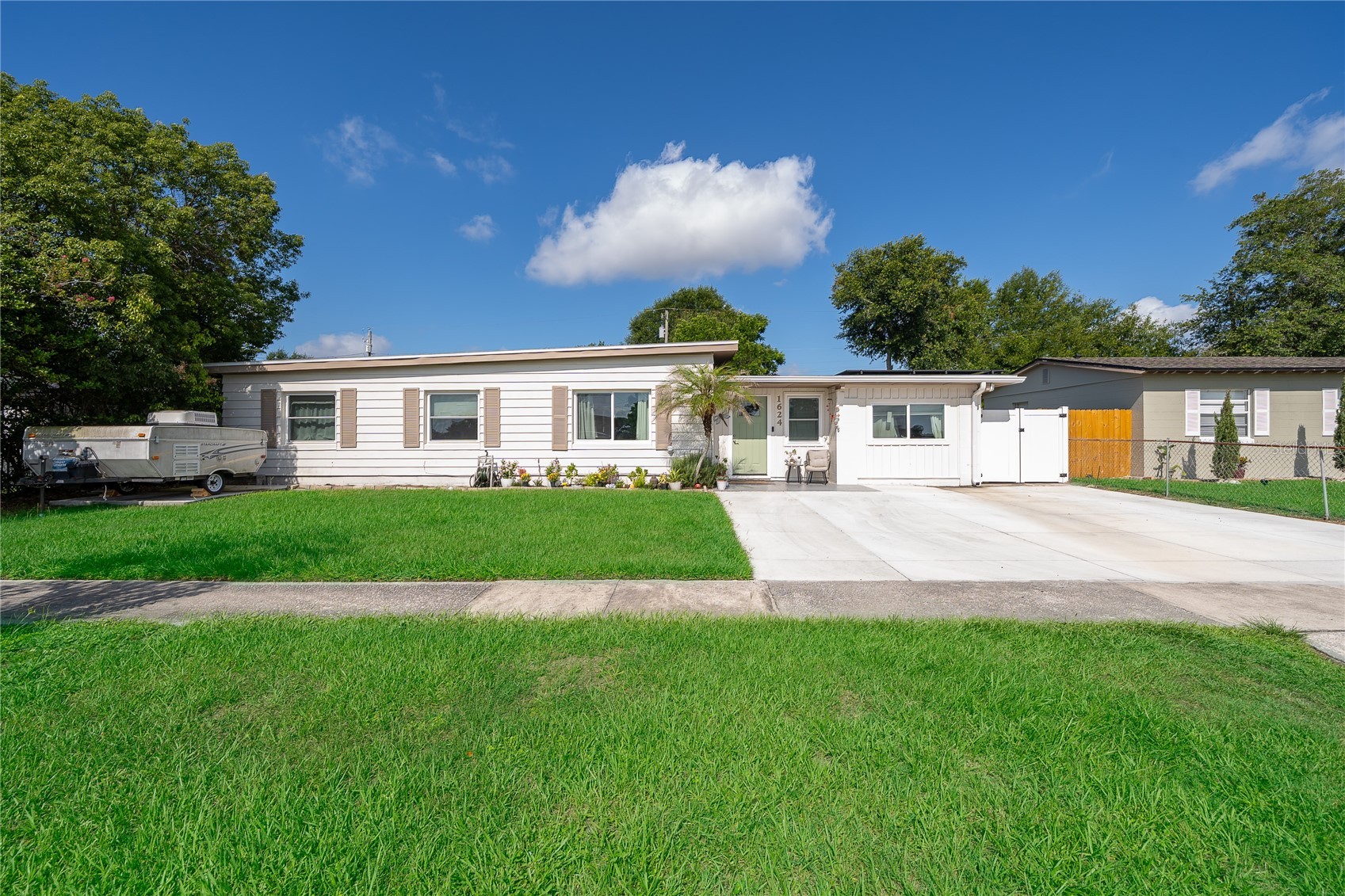 1624 HOLLIS Drive, Orlando, FL, 32822 — assumable FHA mortgage at 5.00%