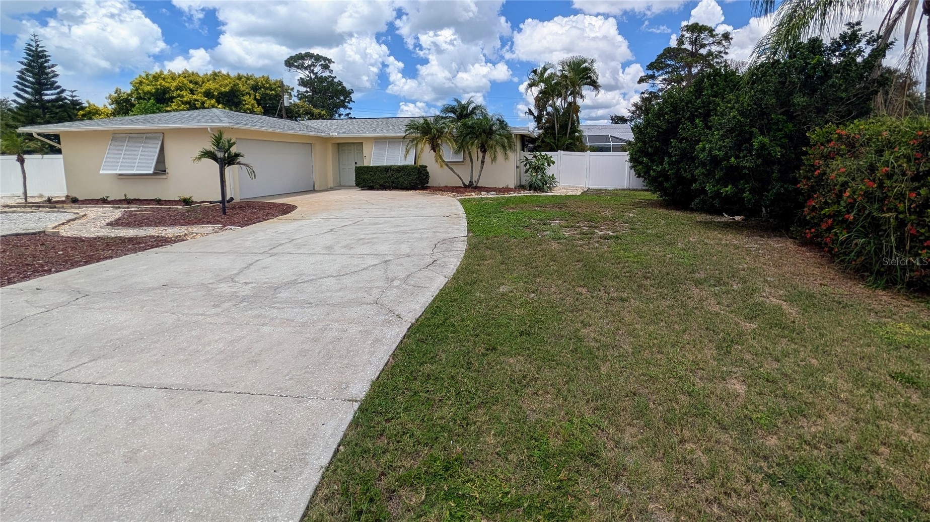 1406 VENICE Boulevard, Venice, FL, 34293 — assumable FHA mortgage at 6.82%