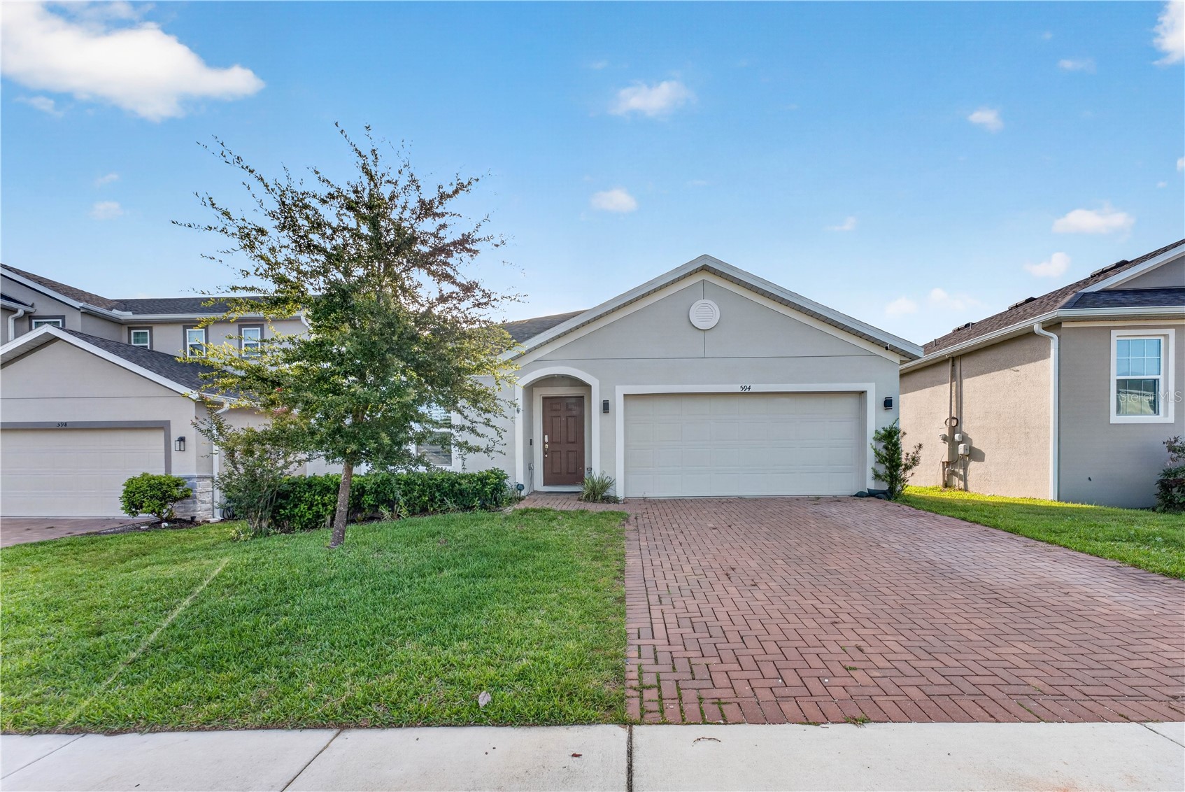 594 BELLINGHAM Way, Minneola, FL, 34715 — assumable FHA mortgage at 6.27%