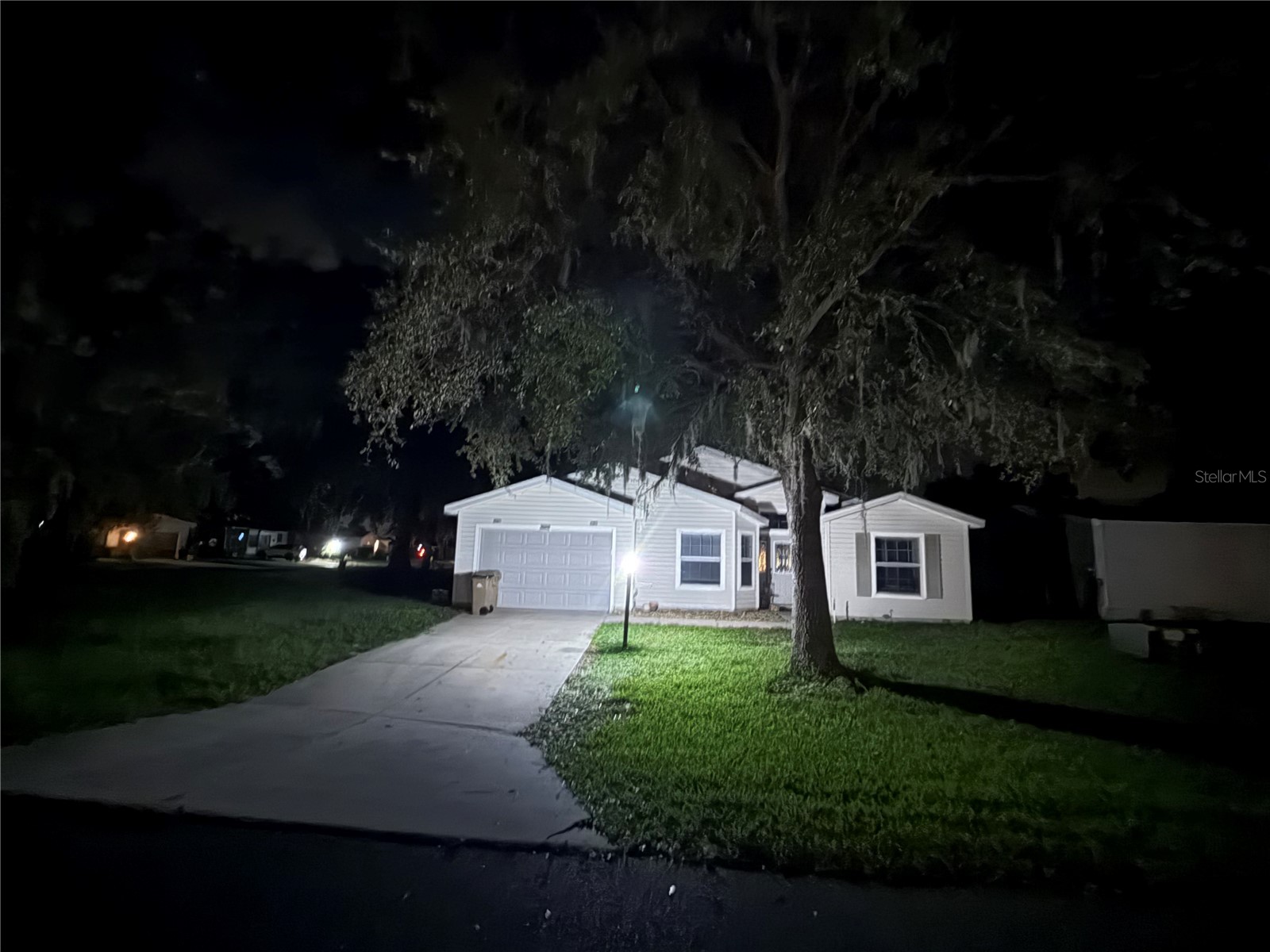 25607 BELLE HELENE, Leesburg, FL, 34748 — assumable VA mortgage at 6.26%