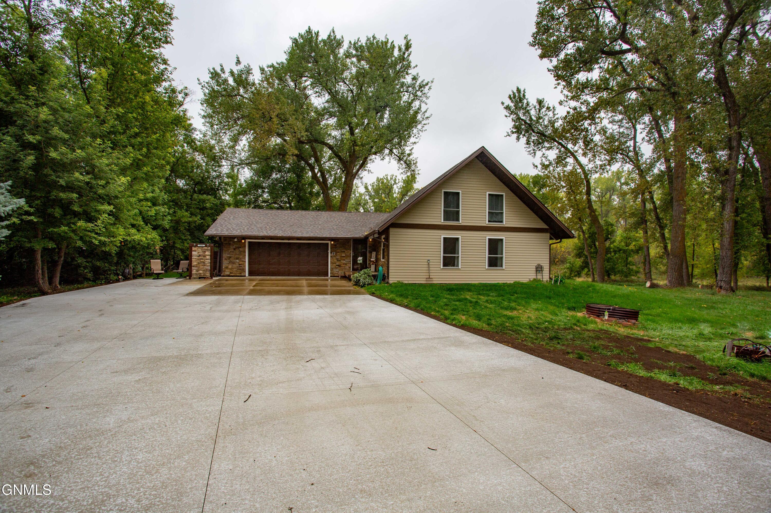7649 Dogwood Drive, Bismarck, ND, 58504 — assumable VA mortgage at 3.77%