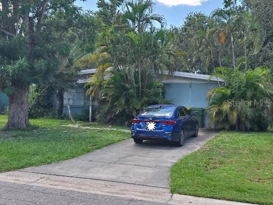 324 GOLDEN SANDS Drive, Sarasota, FL, 34232 — assumable FHA mortgage at 6.00%