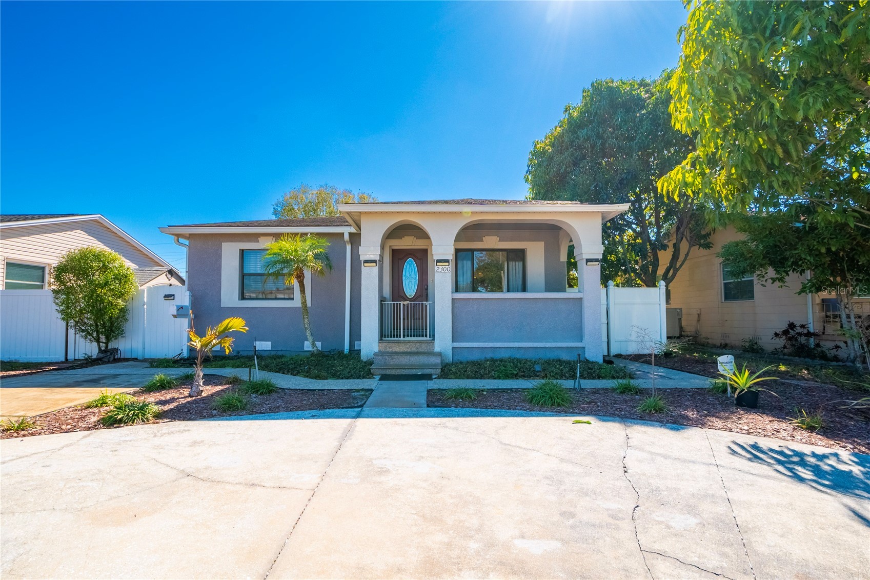 2300 37TH Avenue, St Petersburg, FL, 33713 — assumable FHA mortgage at 3.18%