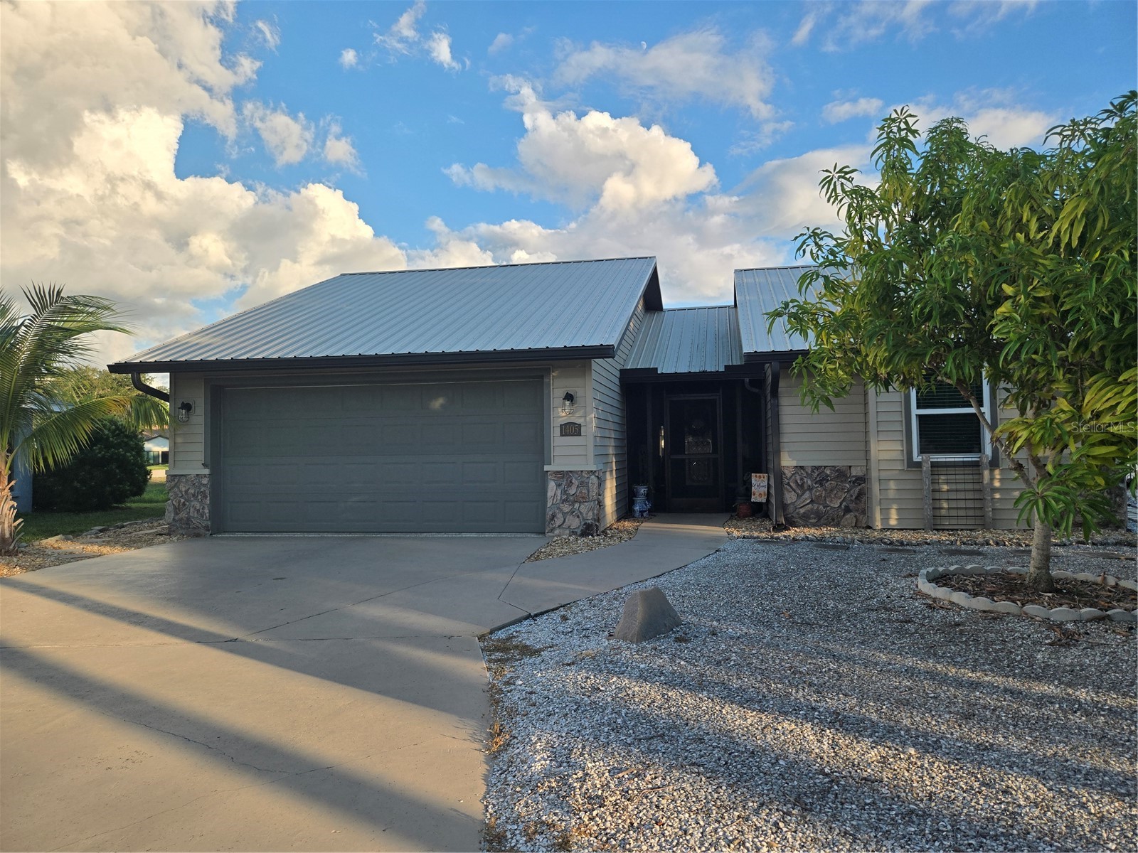 1405 STRADA D ARGENTO, Venice, FL, 34292 — assumable FHA mortgage at 3.79%