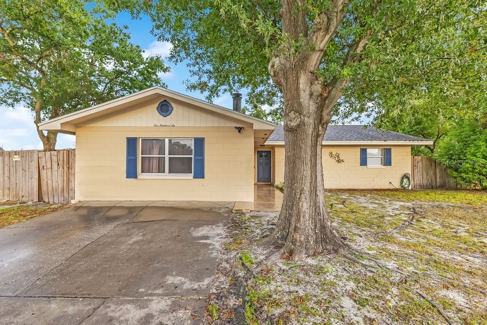 506 CLAYTON Circle, Winter Haven, FL, 33880 — assumable FHA mortgage at 2.80%