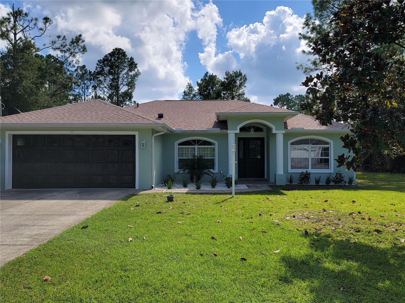 37 WHIPPOORWILL Drive, Palm Coast, FL, 32164 — assumable FHA mortgage at 5.51%