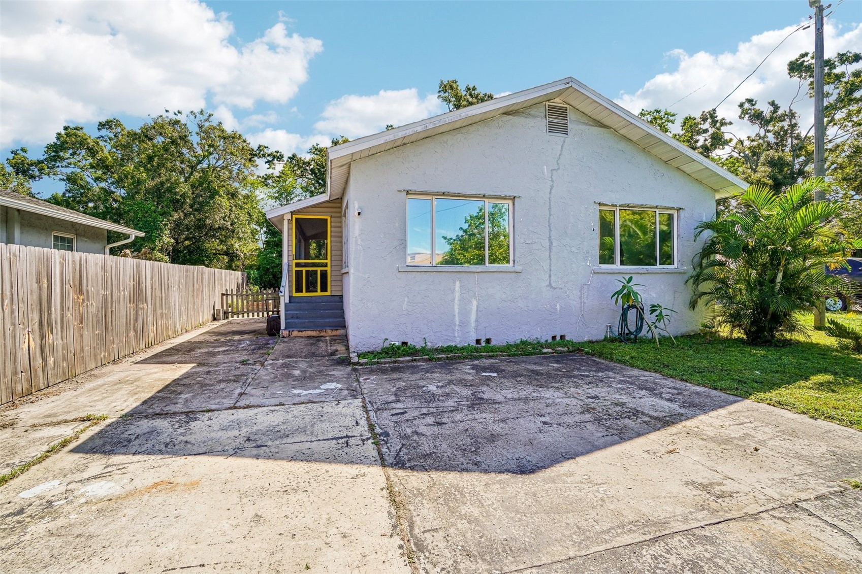 6565 WAYNE Street, St Petersburg, FL, 33702 — assumable FHA mortgage at 2.88%