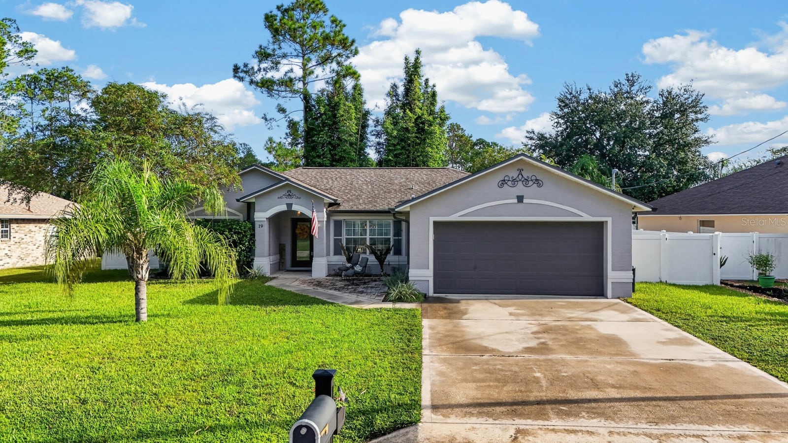19 RED OAK Place, Palm Coast, FL, 32164 — assumable FHA mortgage at 2.71%