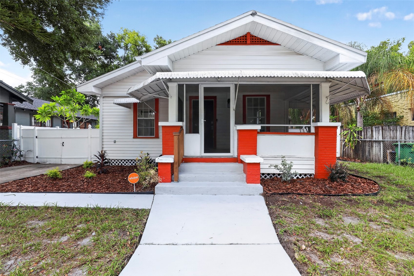 813 NEW ORLEANS Avenue, Tampa, FL, 33603 — assumable FHA mortgage at 3.88%