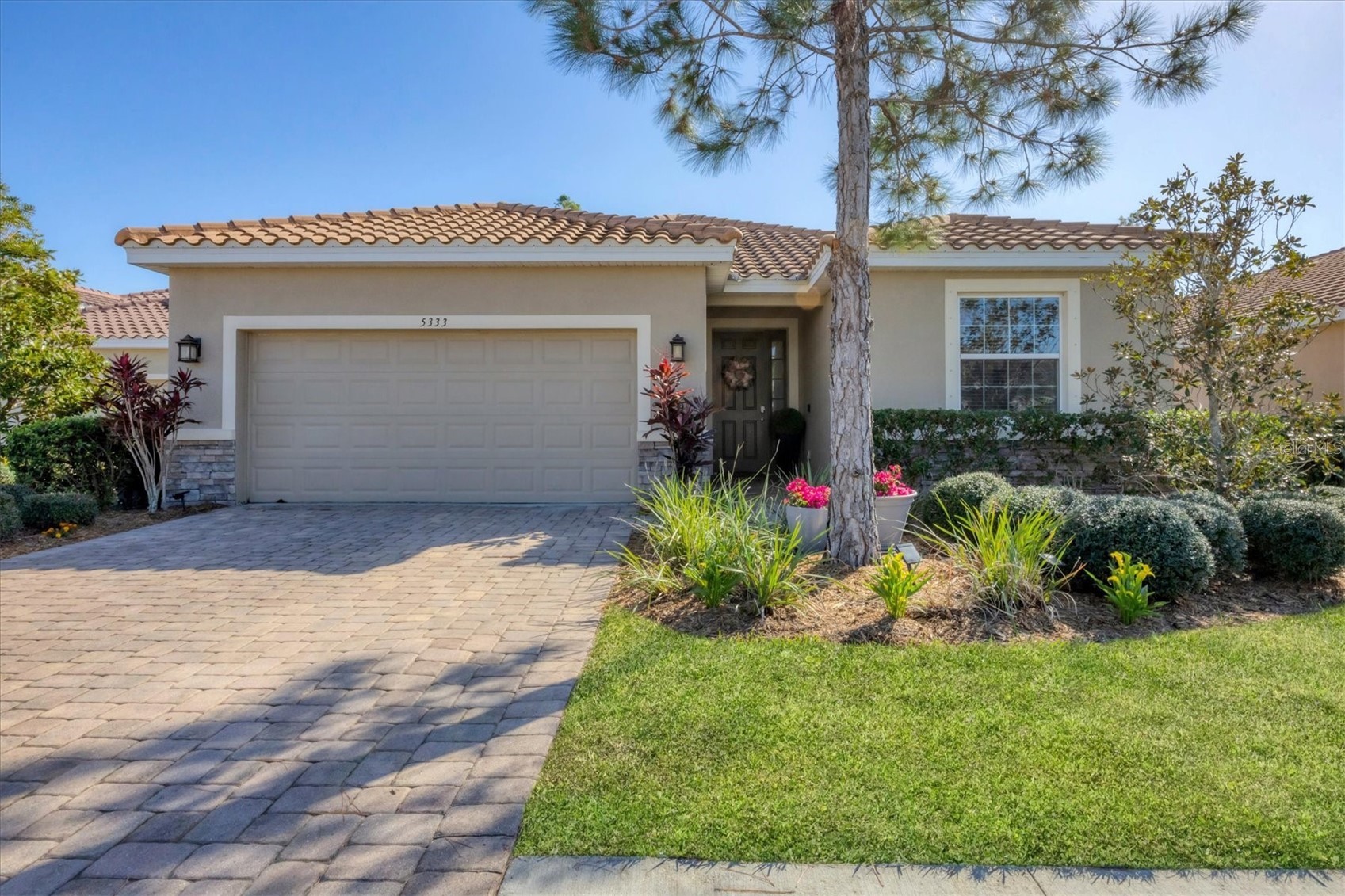 5333 CHARLIE BROWN Lane, Sarasota, FL, 34233 — assumable FHA mortgage at 6.43%