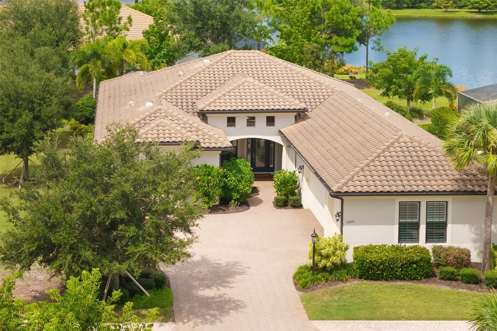 16229 CASTLE PARK Terrace, Lakewood Ranch, FL, 34202 — assumable VA mortgage at 3.07%