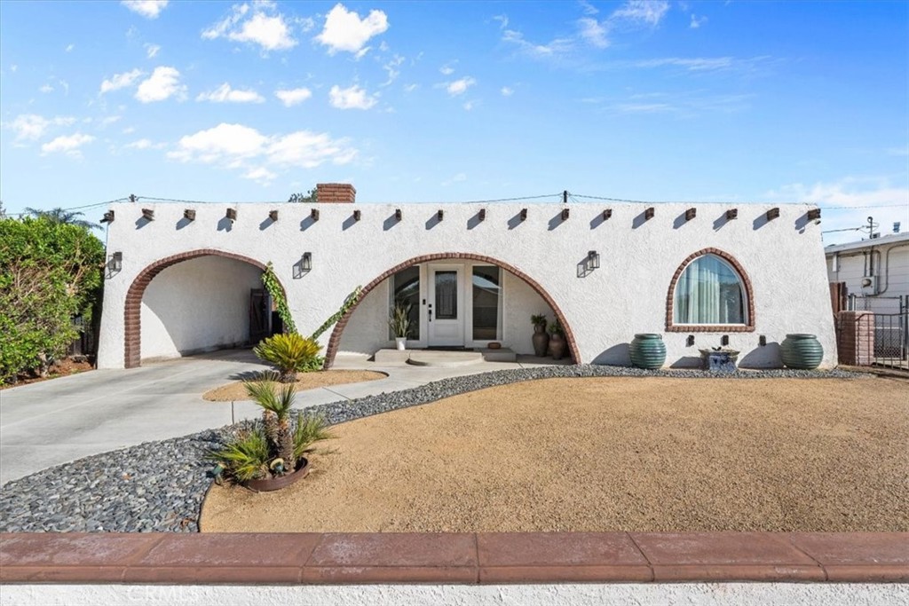 571 Gray St, Colton, CA, 92324 — assumable FHA mortgage at 3.45%