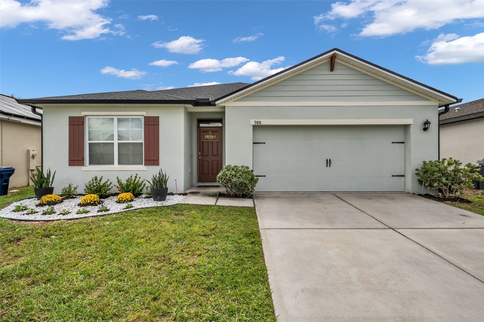 988 CAMBRIDGE Drive, Winter Haven, FL, 33881 — assumable FHA mortgage at 2.60%