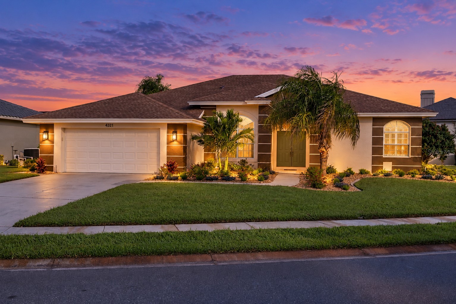 4321 PRESIDENTIAL AVENUE Circle, Bradenton, FL, 34203 — assumable FHA mortgage at 6.55%