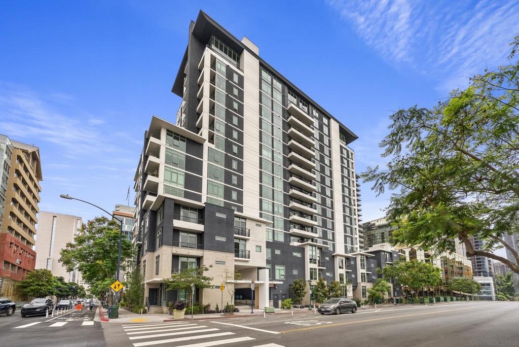 425 Beech Street #314, San Diego, CA, 92101 — assumable FHA mortgage at 3.92%